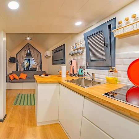 Efe Tiny House Hotel Serik Bilik gambar